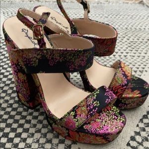 Floral silk wedges